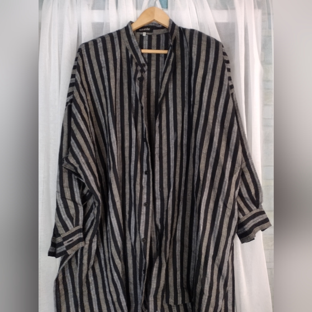 Eskandar Sz 0 Linen Striped Button Front Top